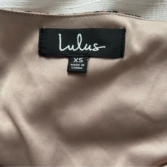 Lulus NWT Having A Moment Taupe Leopard Print Top Blouse size XS - Picture 10 of 12